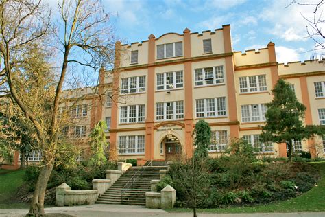 Vancouver Schools- Kitsilano Senior Secondary - National Trust for Canada