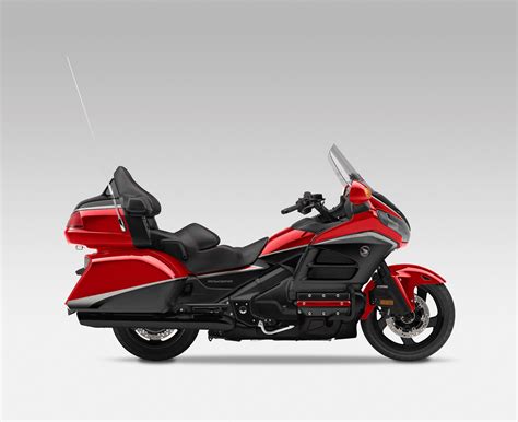 Honda Gold Wing Gl Launched At Rs Lakh Shifting Gears