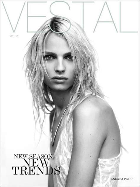 Androgynous Male Models Andrej Pejic VS Stav Strashko Andrej pejić