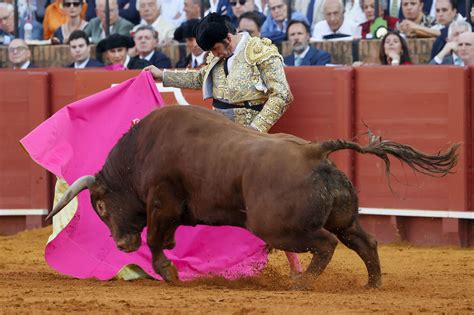 Programa De Toros De La Feria De Abril Cartel D As Y