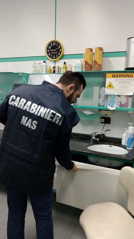 Falso Dentista Denuncia E Sequestrati Dal Nas Tre Studi Odontoiatrici