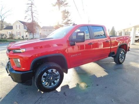 2023 Chevrolet Silverado 2500HD Data, Info and Specs | GTCarLot.com