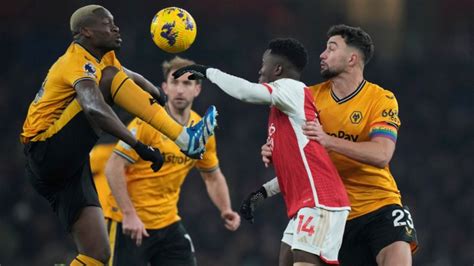 Foto Arsenal Perkasa Usai Bekuk Wolves Ini Fakta Menariknya