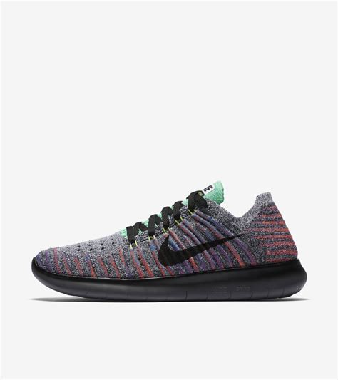 Women's Nike Free RN Flyknit 'Free For Fall'. Nike SNKRS