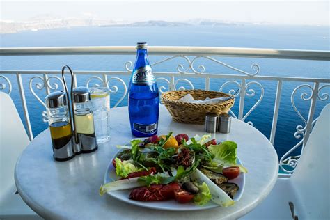 15 Best Cafes In Santorini For Heavenly Taste Pickyourtrail