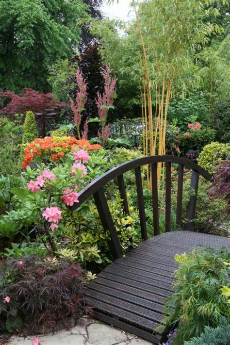 5 Garden Bridges You'll Want for Your Own Home