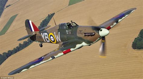 Glorious Photographs In Haynes Book Capture RAF Battle Of Britain