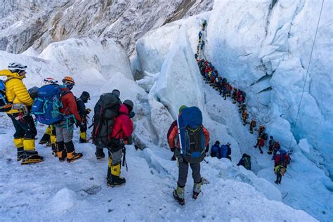 Trovati Senza Vita In Svizzera 5 Scialpinisti Dispersi Smart TV