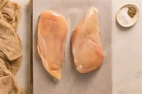 How To Make Poached Chicken Breasts No Spoon Necessary