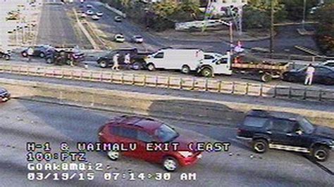 Multi Car Accident Backs Up H 1 Freeway Traffic Honolulu Star Advertiser