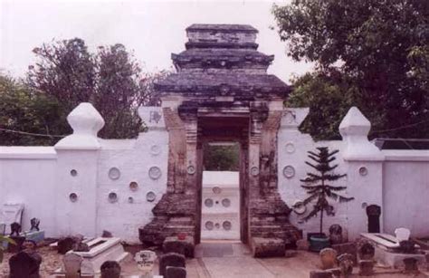 Makam Sunan Bonang (Tuban - Jawa Timur)