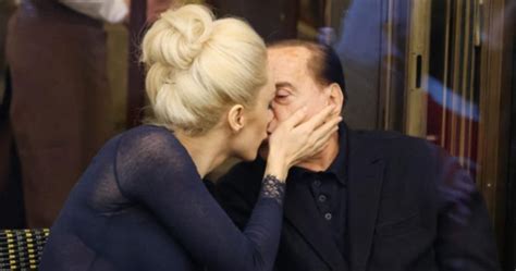 Silvio Berlusconi La Figlia Marina Non Avrebbe Gradito Le Nozze Con