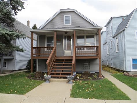 3916 W 63rd Pl Chicago Il 60629 Mls 10132522 Redfin