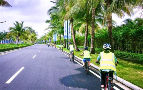 Hainan Island West Coastline 8 Days 7 Nights Biking Tour Package