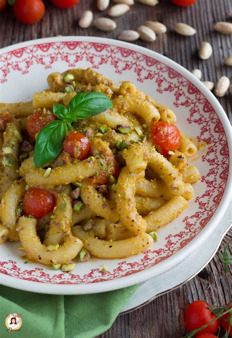 PASTA Con Pesto Di PISTACCHI E Pomodorini Primo Piatto Facile E Veloce