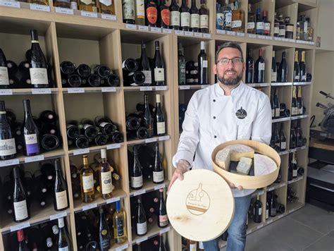 À Balleroy sur Drôme une fromagerie vient d ouvrir ses portes