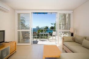 Hotel Maison Noosa Beachfront Resort, Noosa Heads, Australia - Lowest ...