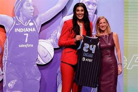 South Carolina S Kamilla Cardoso Dazzled In Red At Wnba Draft Ready