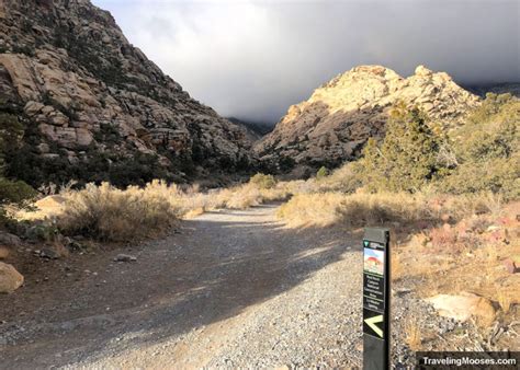 Hiking White Rock Mountain Loop Trail - Red Rock Canyon