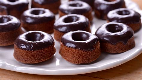 Donuts De Chocolate Al Horno Elena Aymerich Receta Canal Cocina