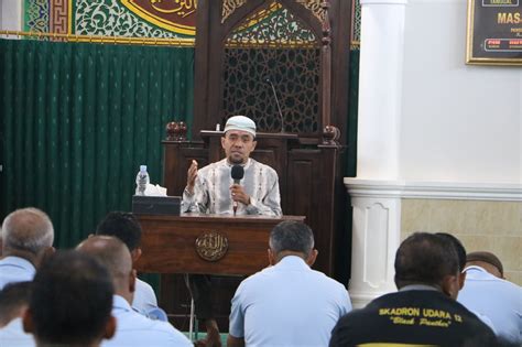 Ustadz H Marhalim S Ag Sabar Dan Syukur Kunci Sukses Berumah Tangga