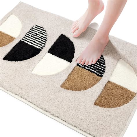 Amazon TRUEDAYS Boho Absorbent Bath Mat With Non Slip Backing