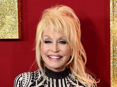 Just In Dolly Parton Leaves Fans In Stitches After Revealing She