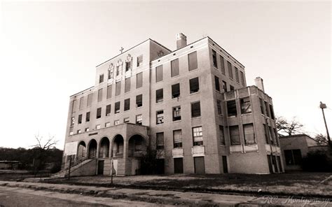 Nazareth Hospital, Mineral Wells, December 2015 | R.C. Montgomery