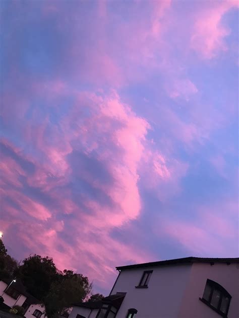 √ Purple Clouds Background Aesthetic