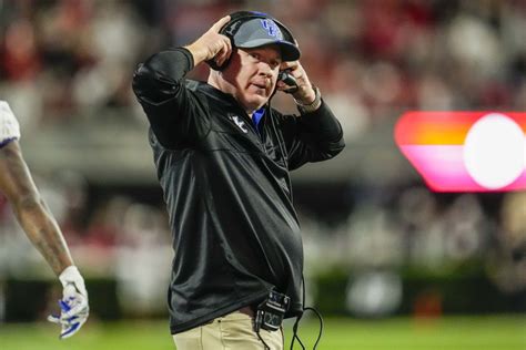 Mark Stoops Tells Kentucky Fans To Pony Up After Loss To Georgia