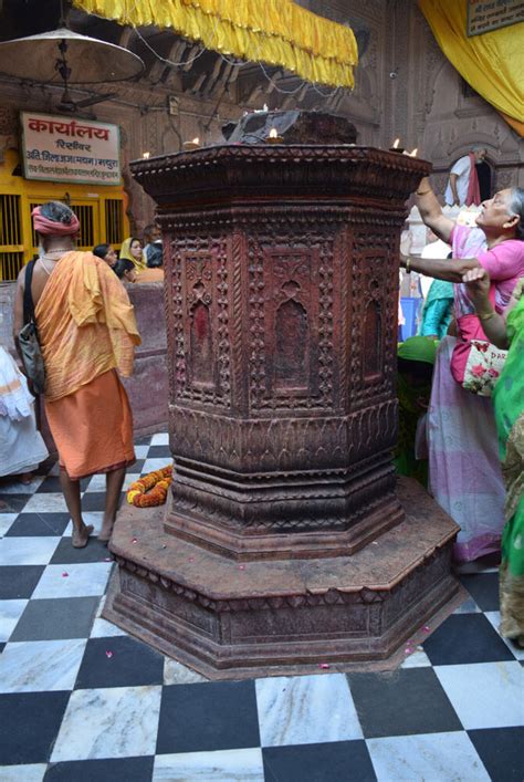 Radha Vallabh Mandir – Brijwale