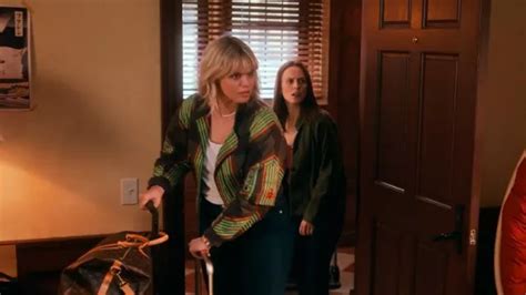 Louis Vuitton Keepall Boston Hand Bag worn by Leighton Murray Reneé Rapp as seen in The Sex