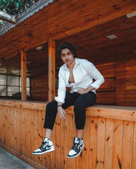 tanzeel khan wiki age bio girlfriends net worth