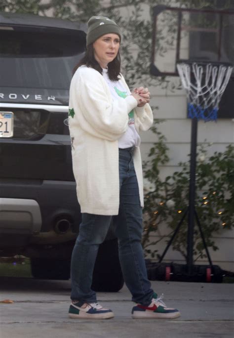 Jennifer Love Hewitt At A Christmas Eve Party At A Friends House In La