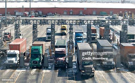 Port Newark Container Terminal Photos and Premium High Res Pictures ...