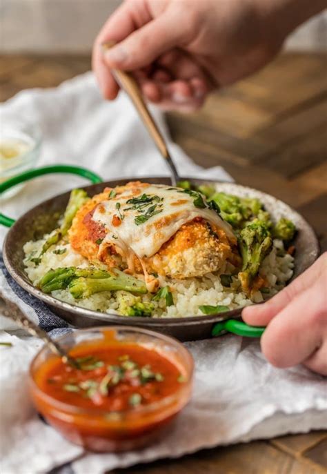 This Amazing Sheet Pan Chicken Parmesan With Roasted Broccoli And Riced Caulif Easy Chicken