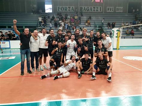 Serie B maschile anche la Nova Volley Loreto parte bene Forlì giù in