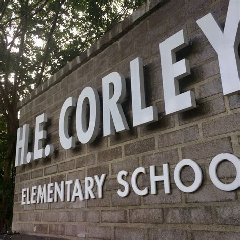 H.E. Corley Elementary School | American Sign & Display