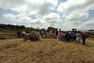 In Campania Riapre Al Pubblico Lanfiteatro Di Cuma Gioiello Del Parco