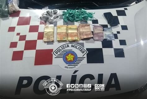 Mulher Presa Por Tr Fico De Drogas No Bairro Monte Belo Em Taubat