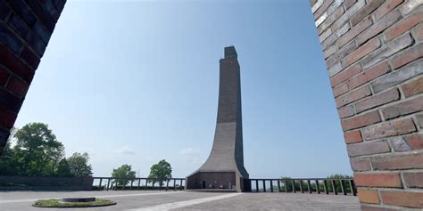 Marine Ehrenmal In Laboe Ausblicksturm Und Grusel Keller Taz De