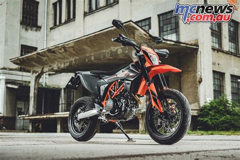 2021 KTM 690 Enduro R 690 SMC R Break Cover MCNews