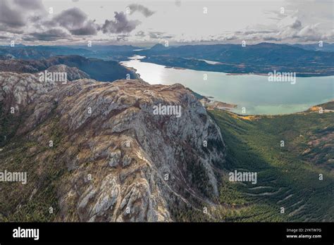 stunning views  northern canada   fall   top  mount