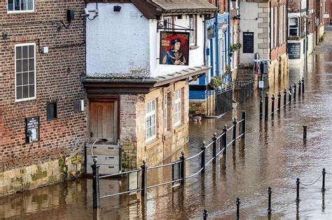 Pictures show river on the rise in York – and flood warnings say it ...