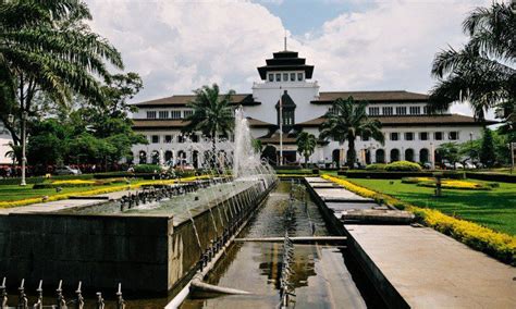 Lembang Wonderland Destinasi Wisata Hits Bertema Negeri Dongeng Di