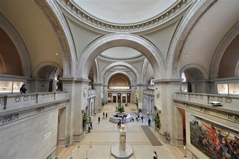 Met Museum Of Art Will Repurpose Great Hall Store As Gallery