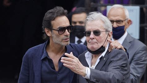 Alain Delon Sort Du Silence Apr S Les Propos De Son Fils Anthony Qu Il