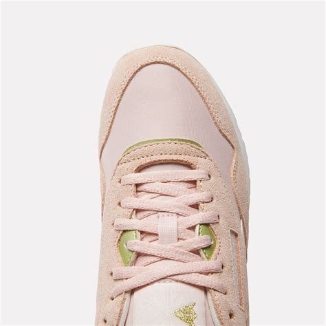 Classic Nylon Shoes In Possibly Pink F23 R Possibly Pink F23 R Chalk Reebok Official Uk