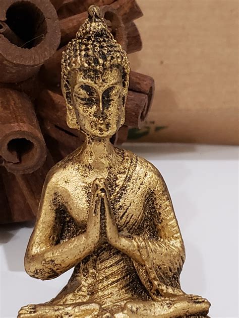 Estátua de Mini Buda Hindu Resina Dourado Elo7