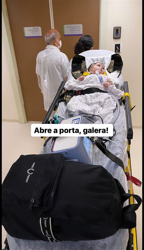 Foto Filha de Juliano e Letícia Cazarré já passou por múltiplas